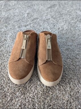 FRYE Tan Suede Lena Zip Mule Sneaker Slip On Shoes Pristine EUC MSRP $168 9.5